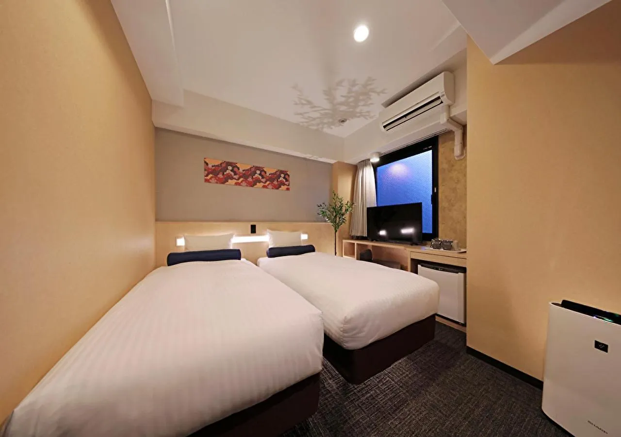 Shinsaibashi-Higashi Crystal Hotel Osaka 4*,  Japan